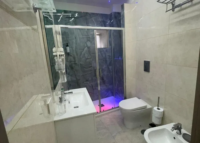 B&bpiccololucio3 4* 나폴리