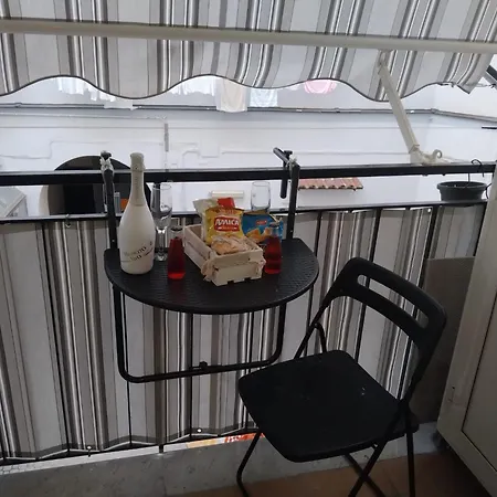 B&bpiccololucio3 Konukevi 4*